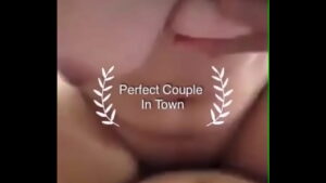 Vừa phang với trai vừa gọi facetime với chồng